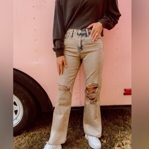 New Vervet distressed jeans‎ size 28.